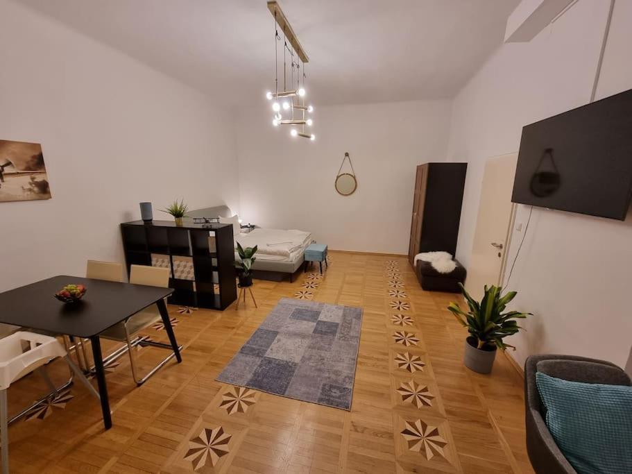 Sissi Royal Suite - Inner City 4 Bedroom Apartment Viena Exterior foto
